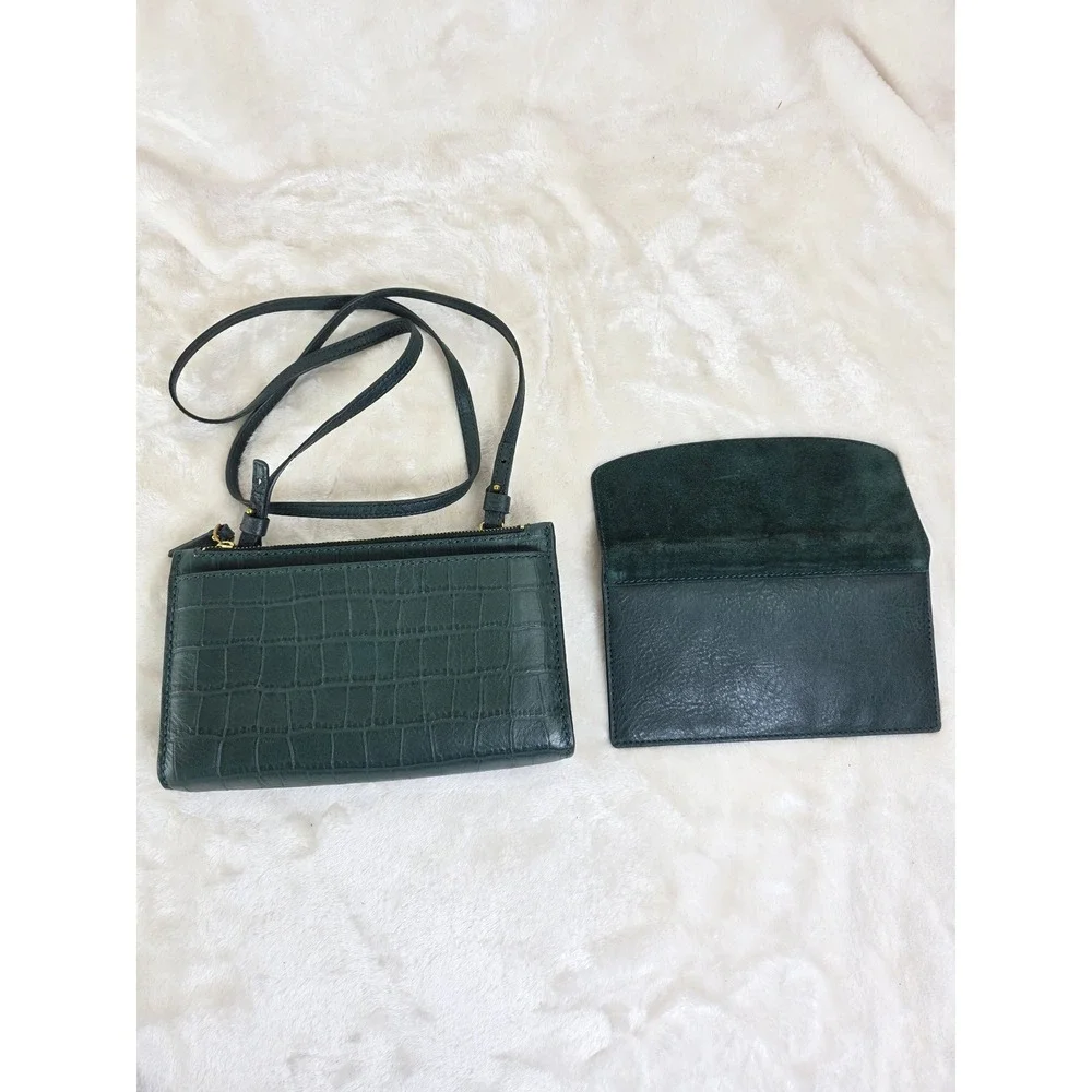 Fossil Leather Suede Trim Crossbody Wallet Green Croc‎ Embossed Zip Clutch